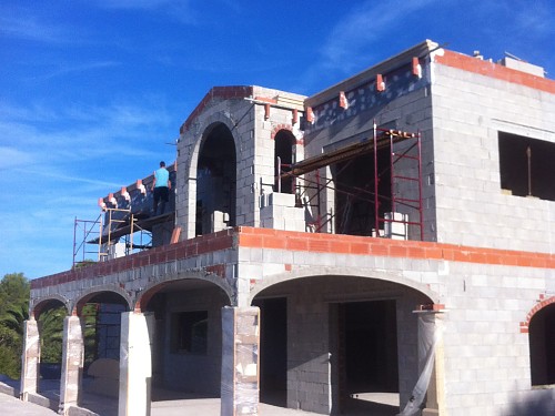 Construction of luxury housing imagen 4